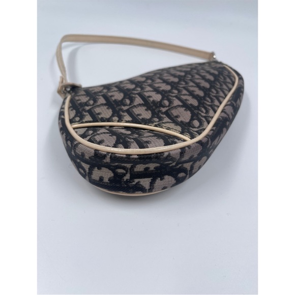 Dior Vintage Saddle Bag - Picture 6 of 10